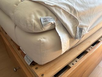 Soaring Heart King Bed and Solid Alder Storage Bed