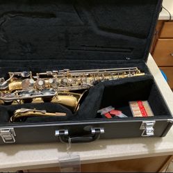 Yamaha Saxophone 