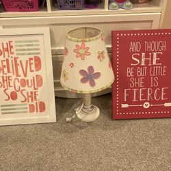 Girl’s Room Decor