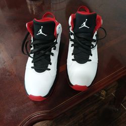 Jordan's Lift off size 8 