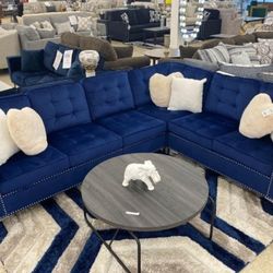 Tufted Dark Blue Sectional With Nail Trim