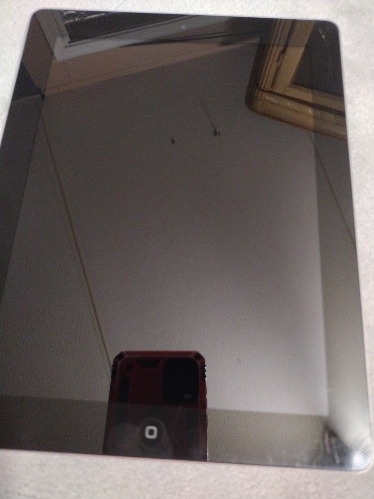 iPad 4th Generation NEED TO BE UNLOCKED