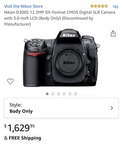 Nikon D300S DX DSLR camera Body w/ Battery Grip📸