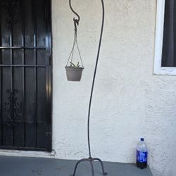 Metal Hanging Pots 3 For 40