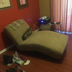 Chaise Lounge Chair