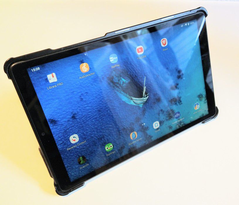 Lenovo Tablet M8 FHD. With Cover.