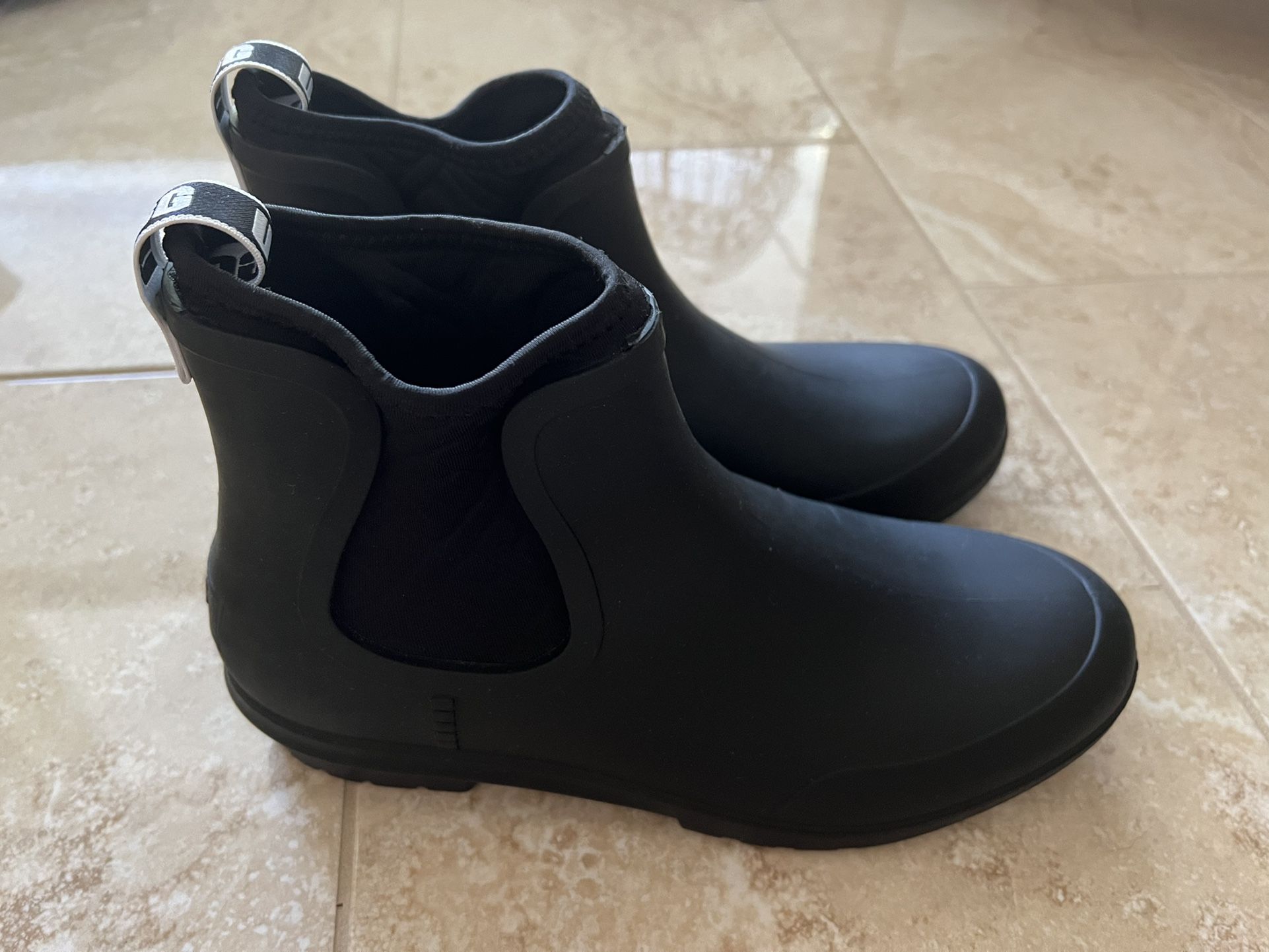 Ugg Insulated Rain Boots 