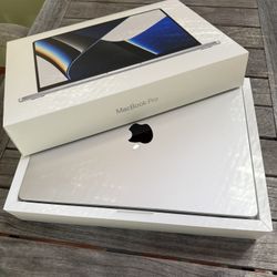 Apple MacBook Pro 14.2-inch M1 Chip 16GB 1TB >> Includes AppleCare+ Coverage <<        YES, IT'S STILL AVAILABLE!