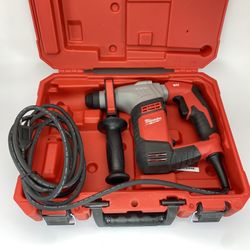Milwaukee 5/8 Corded Rotary Hammer 