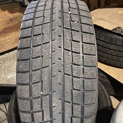 Yokohama Ice Guards 245 /45 /18