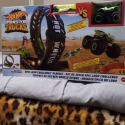 New Unopened Sealed Box Of Kid's Toy Great Gift For Someone $25 Pick Up At Country Club And Grant Check Out All Pictures 