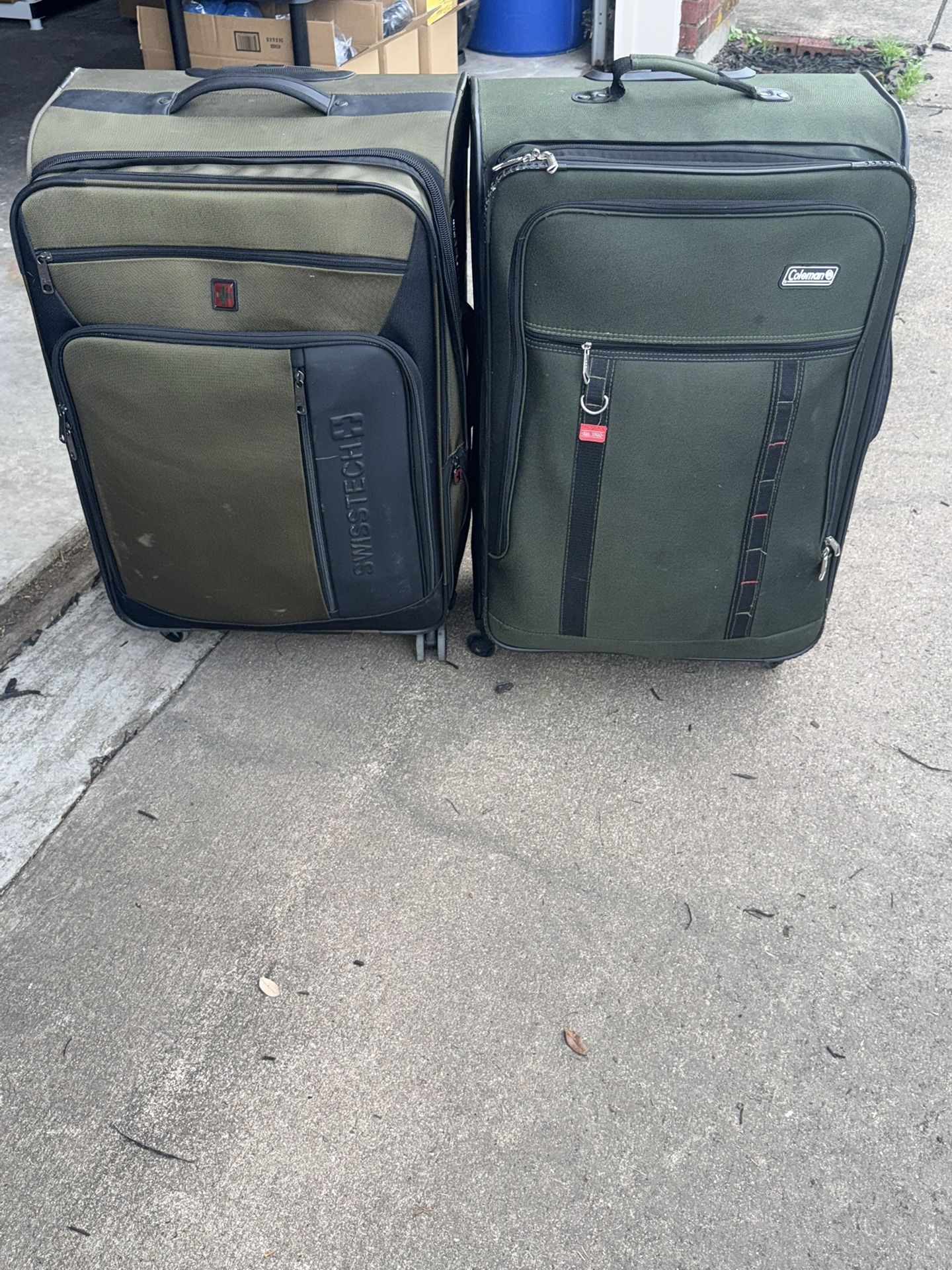 Coleman & SwissTech Large Rolling Suitcases Spinner Luggage TSA Lock Travel Bags