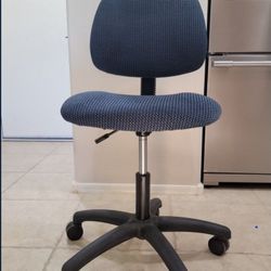 Adjustable Blue Office Chair