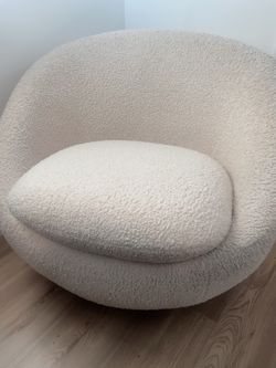 Swivel Accent Chair