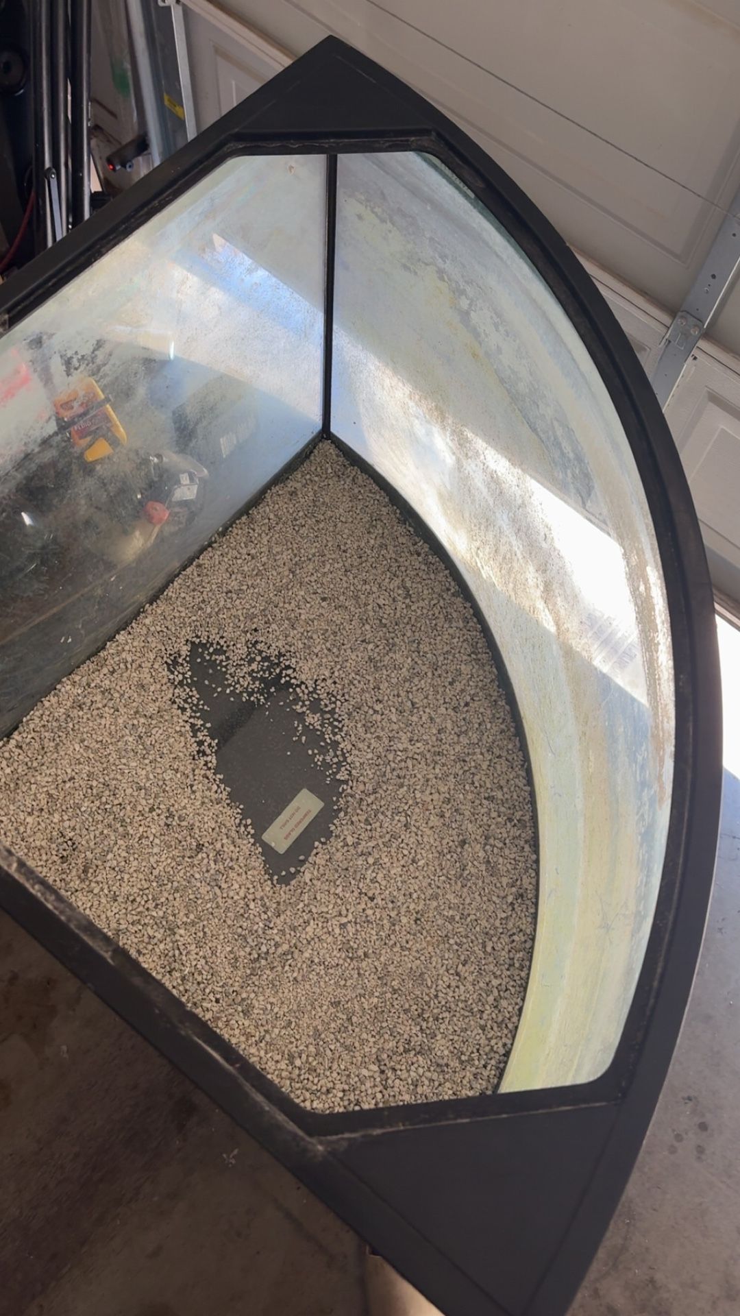 Corner tank and stand