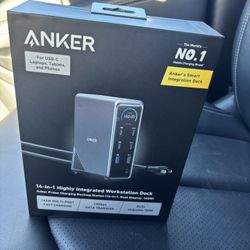 Charging Docking Station with 160W USB-C