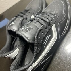 NEW Lakai “Terrace” Size 9 Black Leather Gray Trim Black Some