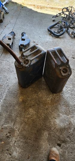 Jerry Cans . Fuel Cans