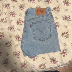 Levi’s Jean Shorts 