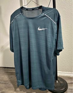 Men's Nike Running Shirt Size L