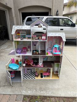 Doll Mansion