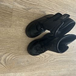 Toddler Snow Boots size 8