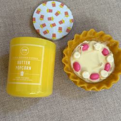 DW Home Candle Butter Popcorn Scent & Pie Candle-new