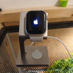 Apple Watch Series 7 41mm  W/ Charger And Dock