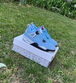 Jordan 4 size 8.5 men brand new never worn