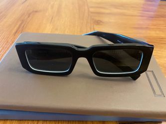 Prada Sunglasses SPR 06Y  measures 53 21