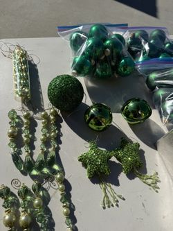 Green Theme Christmas Ornament Bundle