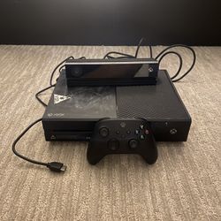 xbox one **NO POWER CORD** w/ Kinect, controller, homi,