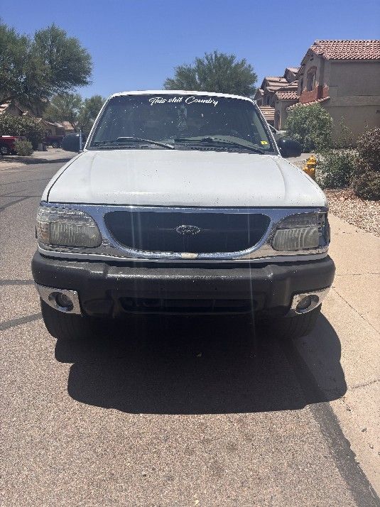 2001 Ford Explorer