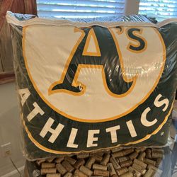 Oakland Athletics twin bed Comforter New never out of package 