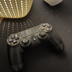 PS4 Controller With Charger