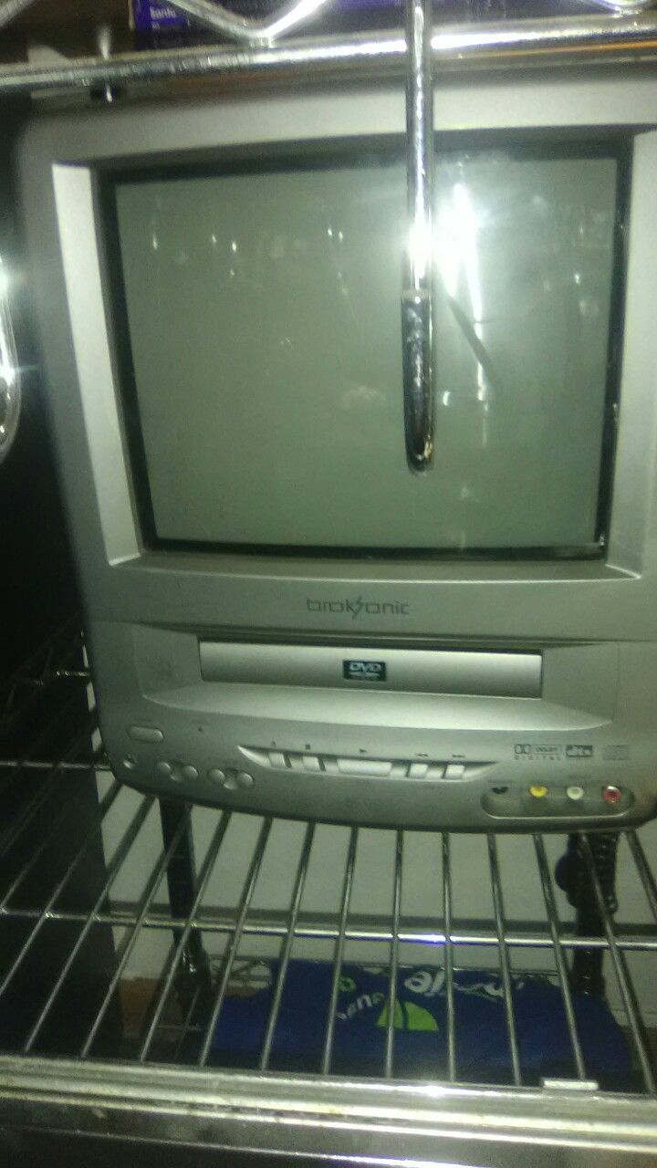 broksonic TV DVD combo