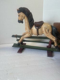 Wood detailed display horse