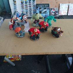 Disney Action Figures Total Of 9