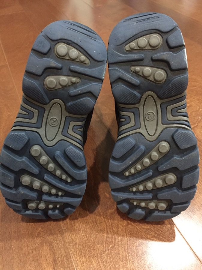 Kids snow boots