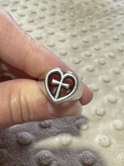 Retired James Avery Sterling Silver Heart with Cross Ring Preowned Faith Love