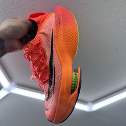 Nike Next % Running Shoes 