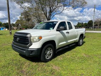 2014 Toyota Tundra SR