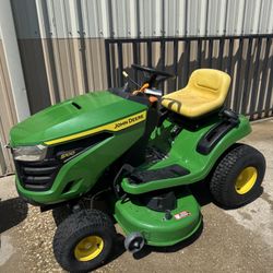 John Deere S-100 Riding Mower