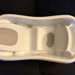 Free Baby Bath Tub