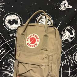 Fjallraven kanken mini backpack 