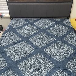 Mattress And Bed Frame Full Bed With Charging Station 