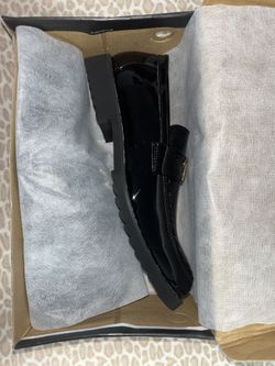 Fine Black Patent Leather Shoes – Elegant and New in Box