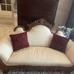 Beautiful Eastlake Settee 