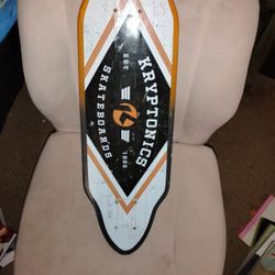 KRYPTONIC  SKATEBOARD