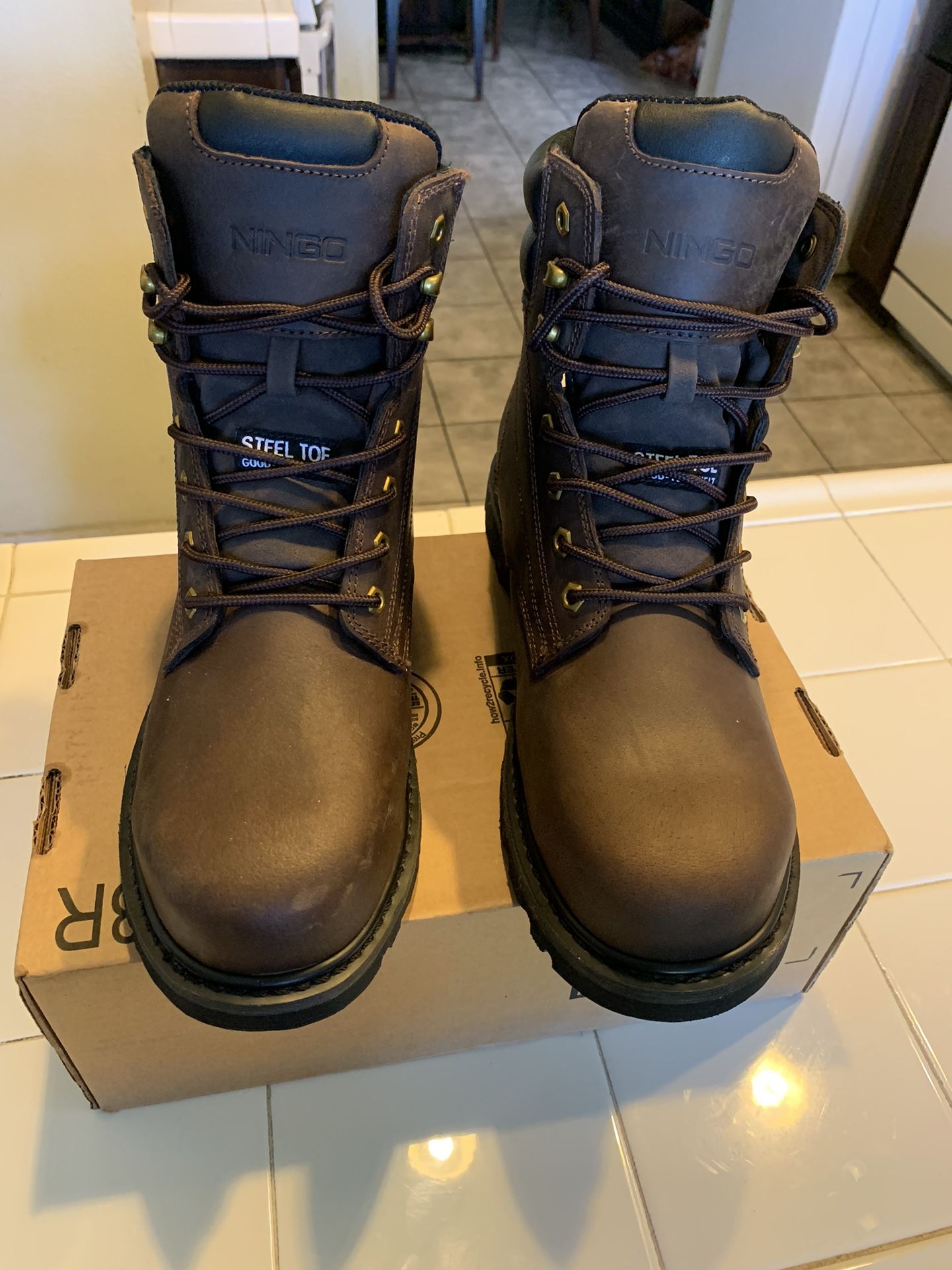 NINGO MEN'S TITANGUARD LEATHER MARTIN BOOTS